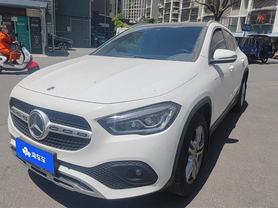 Mercedes-Benz GLA