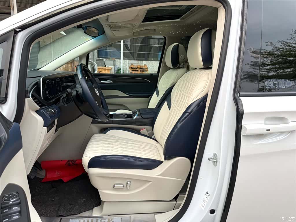 Buick GL8, 2022 4