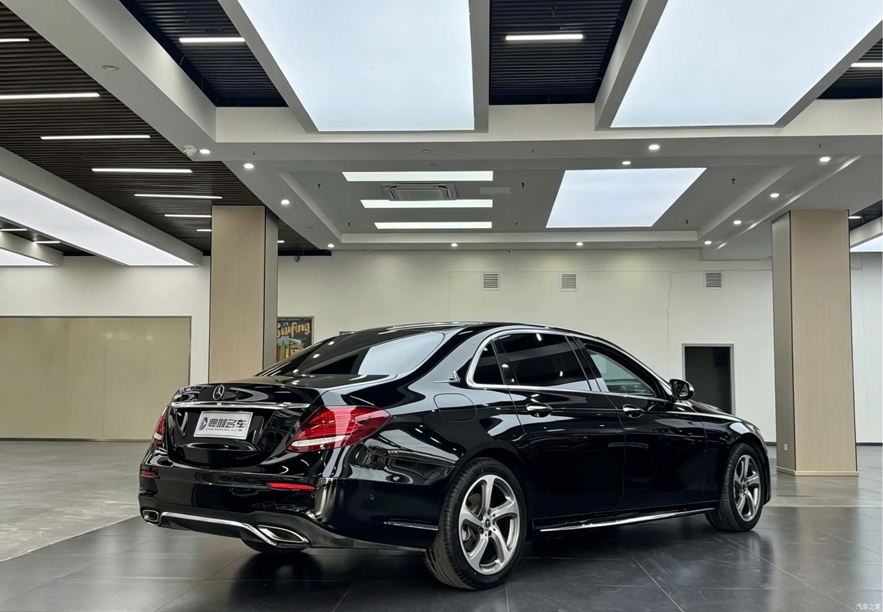 Mercedes-Benz E-Class, 2019 12