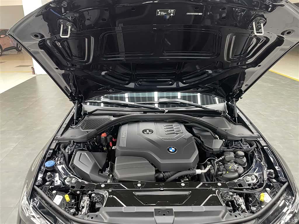 BMW 3 Series, 2026 15
