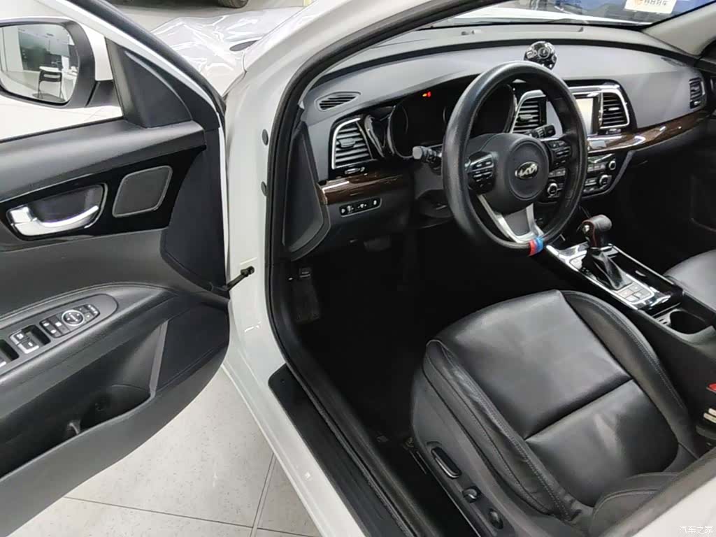Kia K4, 2016 12