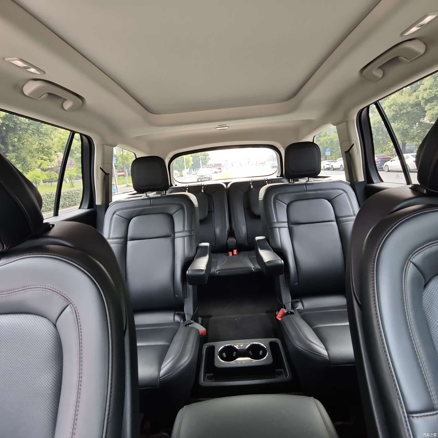 Lincoln Aviator, 2021 18