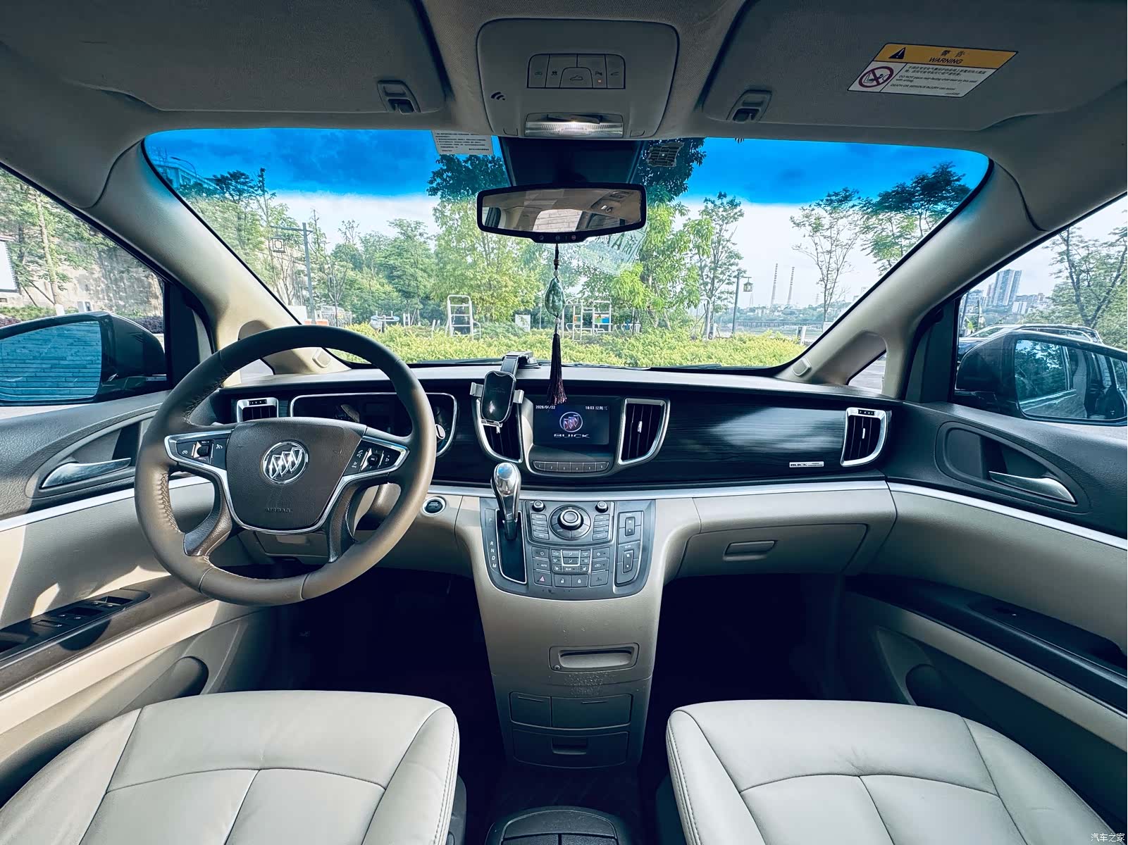 Buick GL8, 2014 10