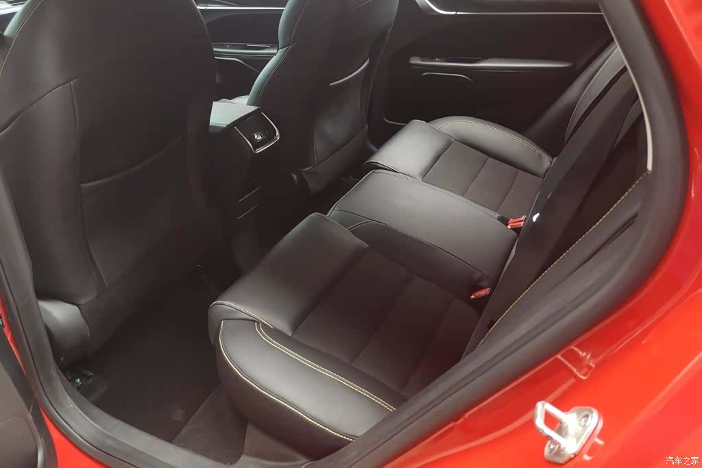 Geely Binray, 2021 11