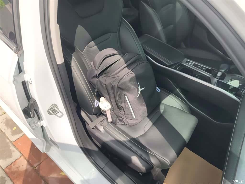 Geely Preface, 2022 25