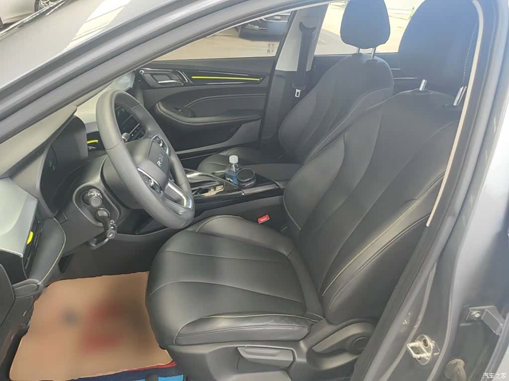 Roewe i5, 2022 15