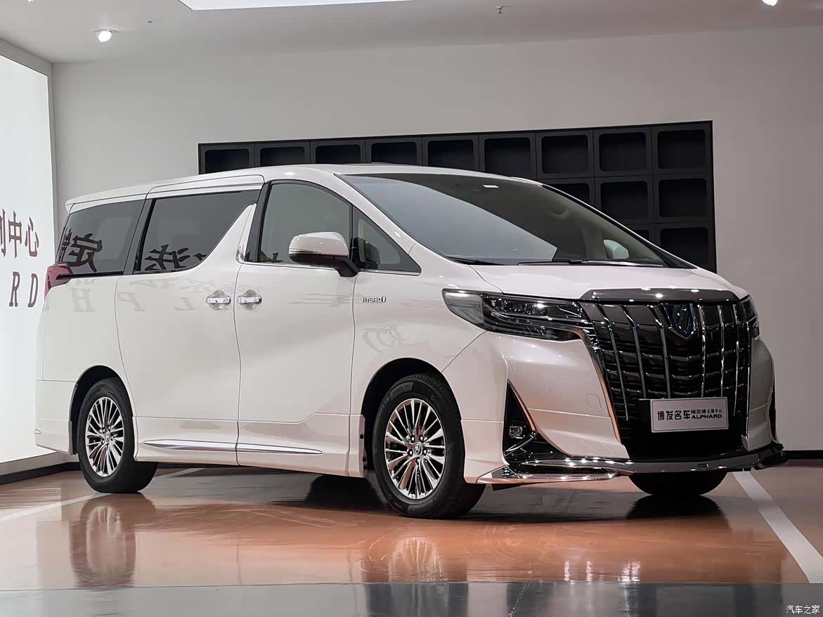 Toyota Alphard, 2020 3