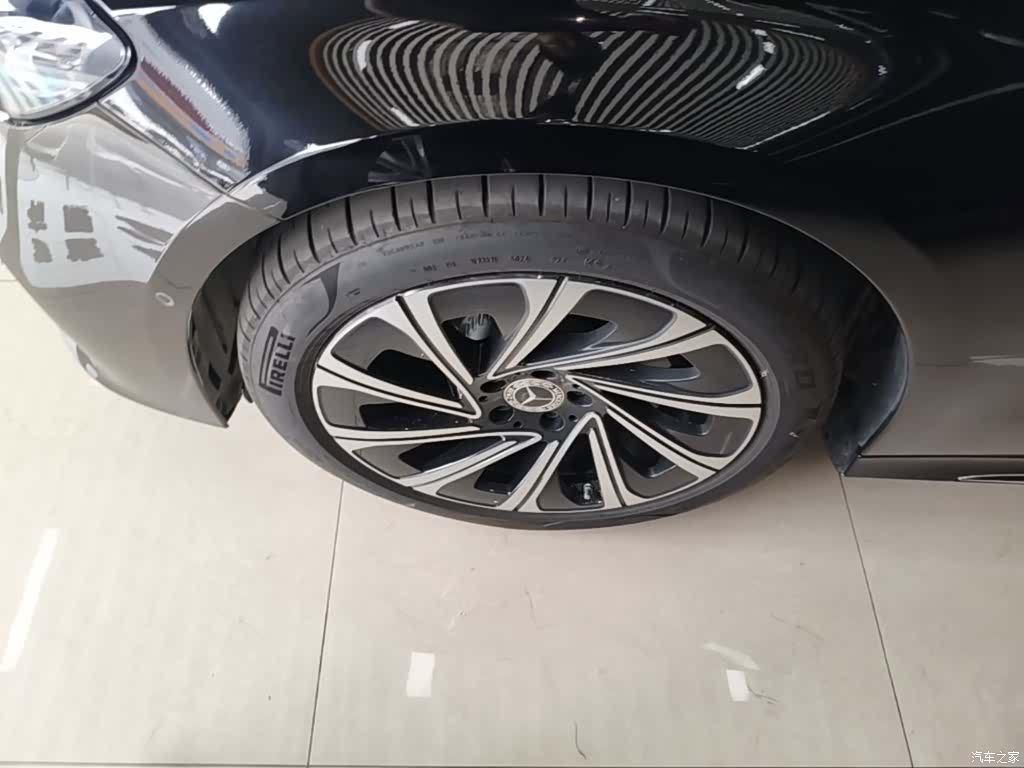 Mercedes-Benz E-Class, 2025 25