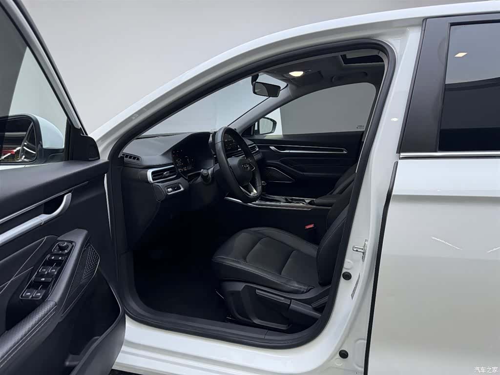 Geely Emgrand, 2022 11