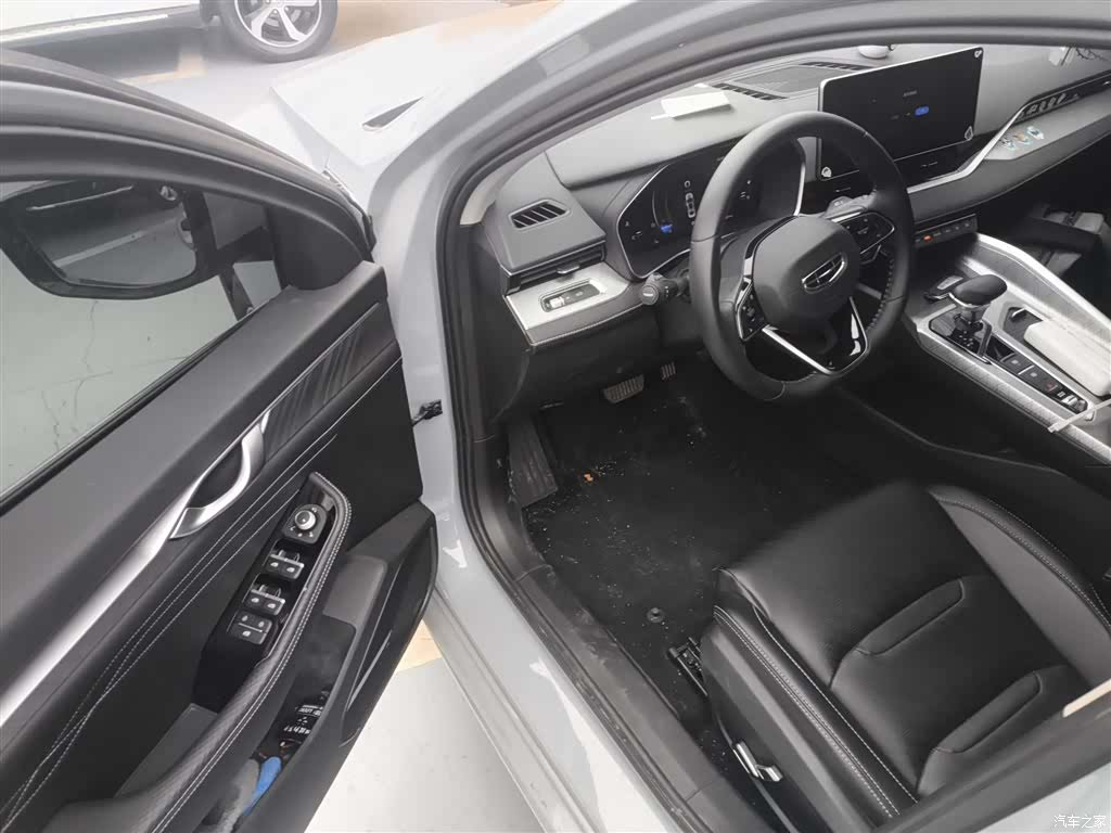 Geely Preface, 2023 16