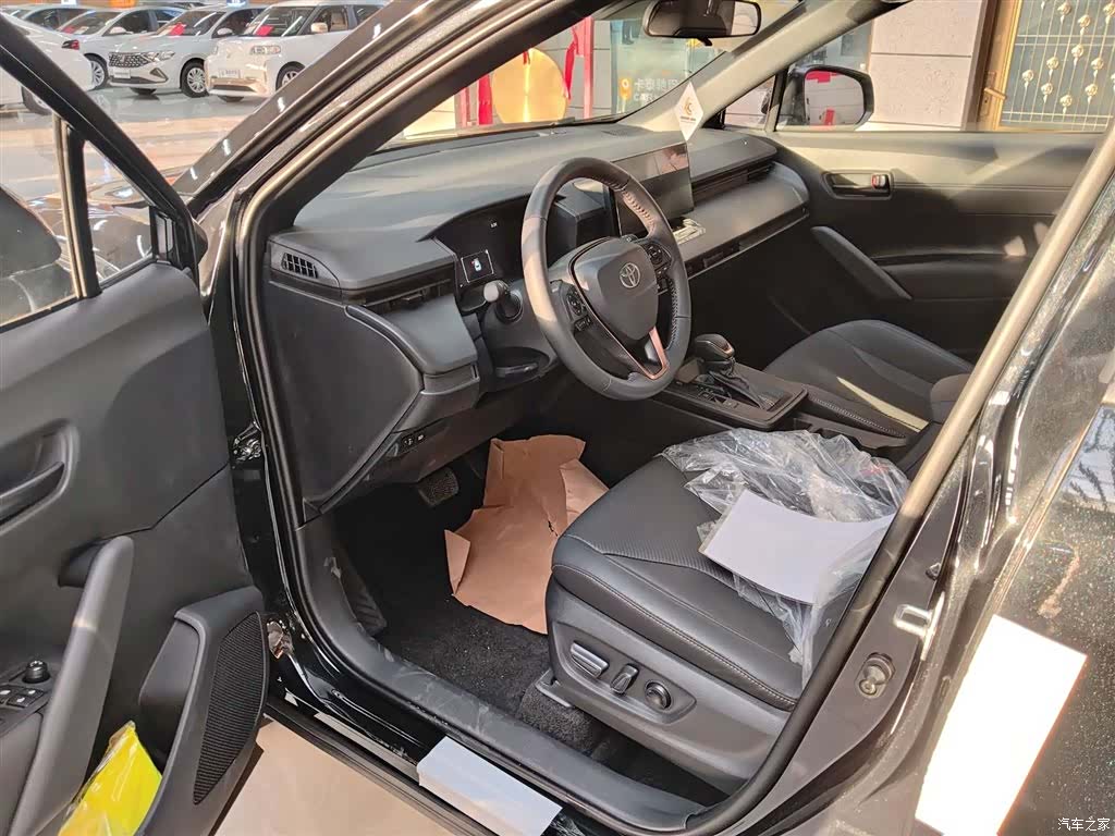 Toyota Frontlander, 2026 10