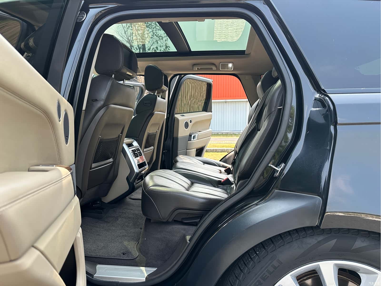 Land Rover Range Rover, 2016 11