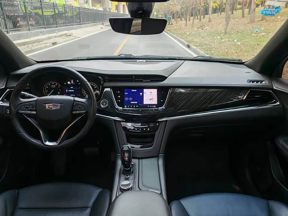 Cadillac XT6