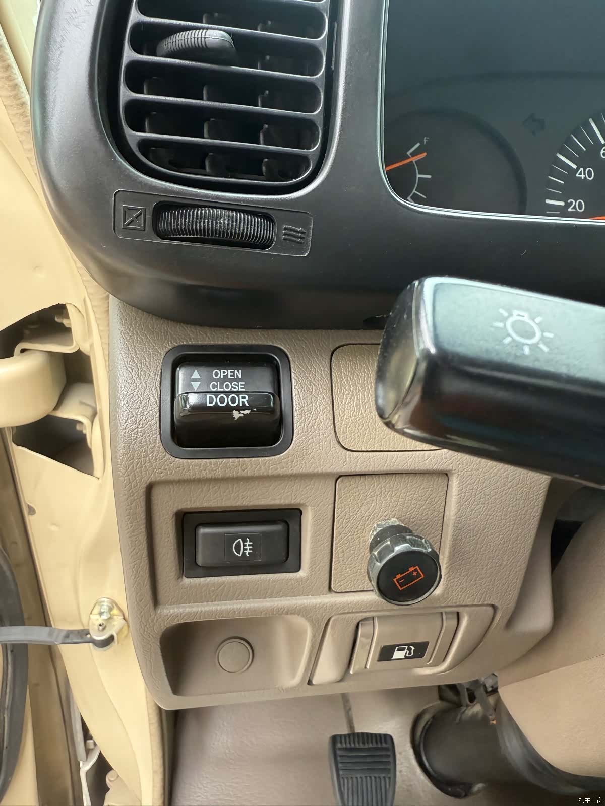 Toyota Coaster, 2009 18