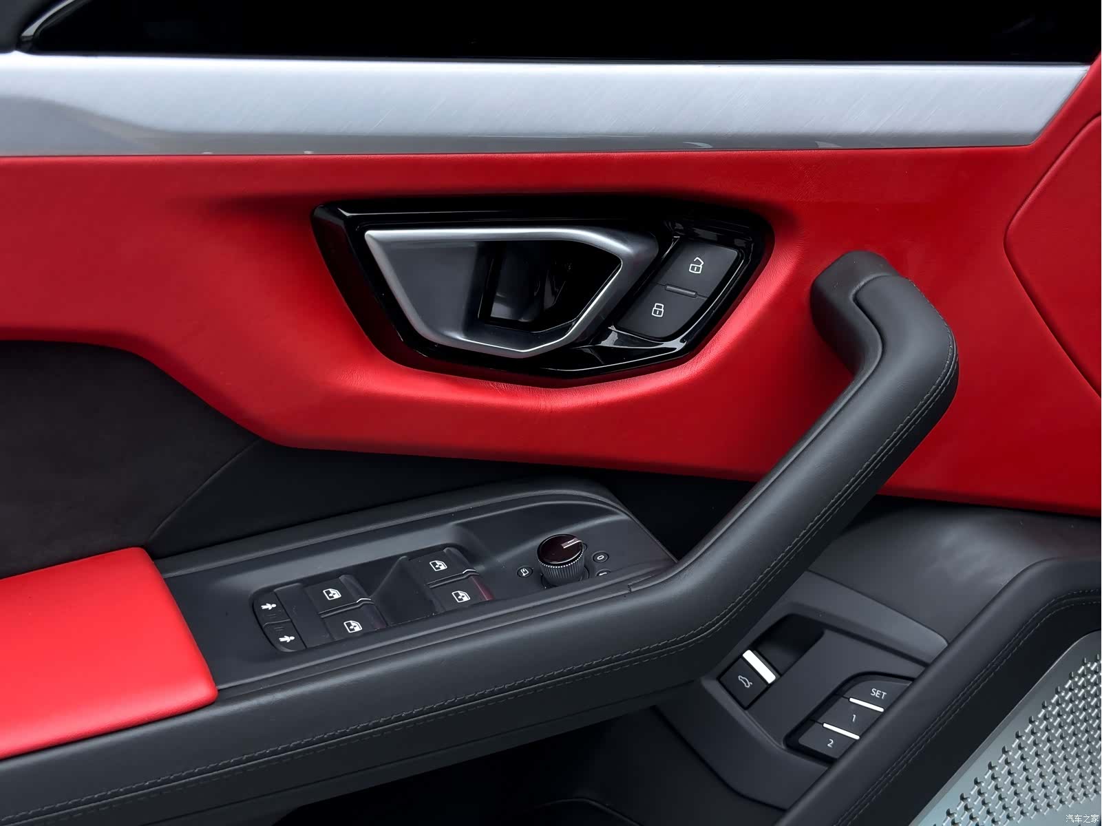 Lamborghini Urus, 2019 10
