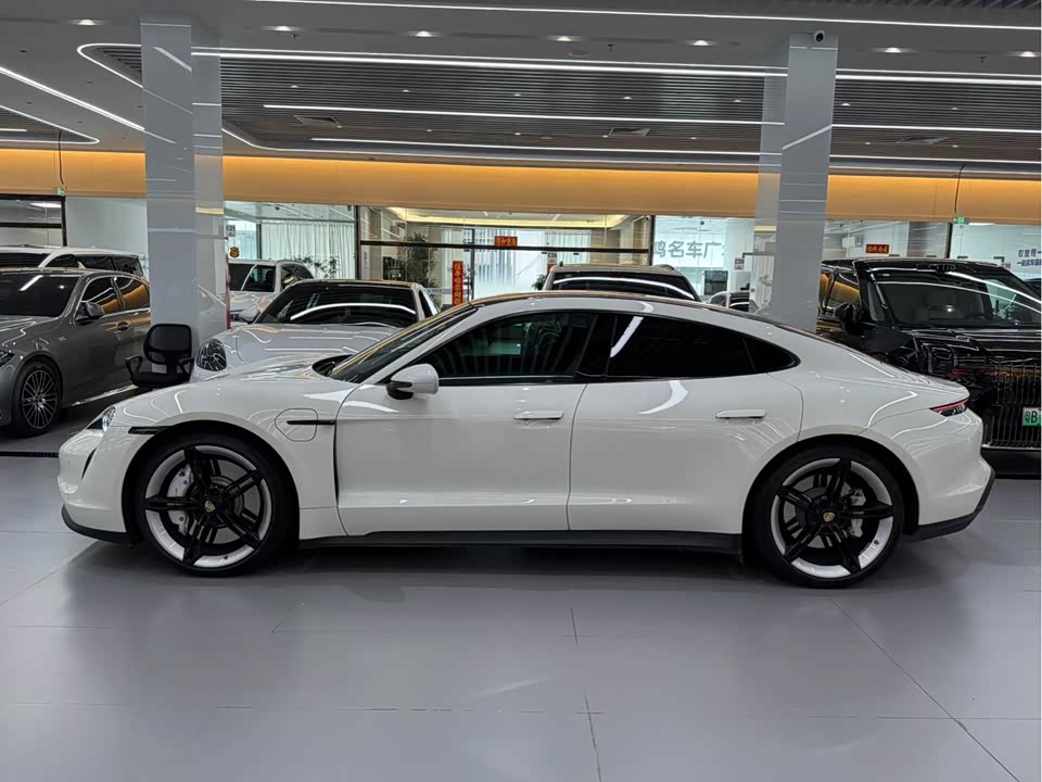 Porsche Taycan