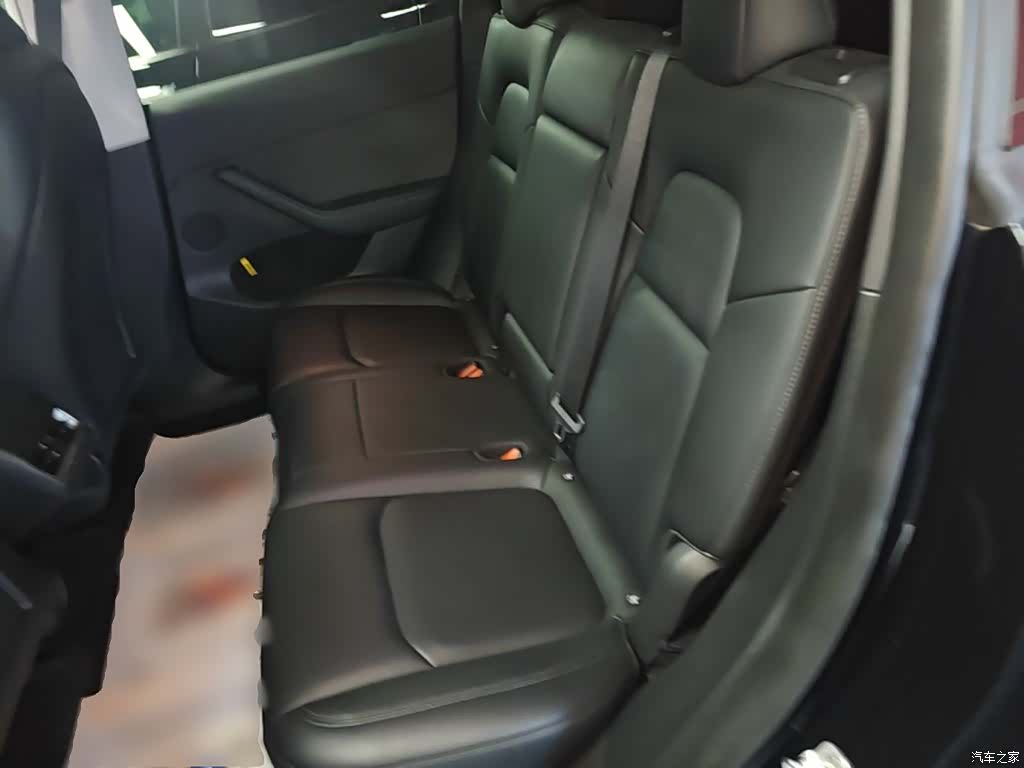 Tesla Model Y, 2022 17