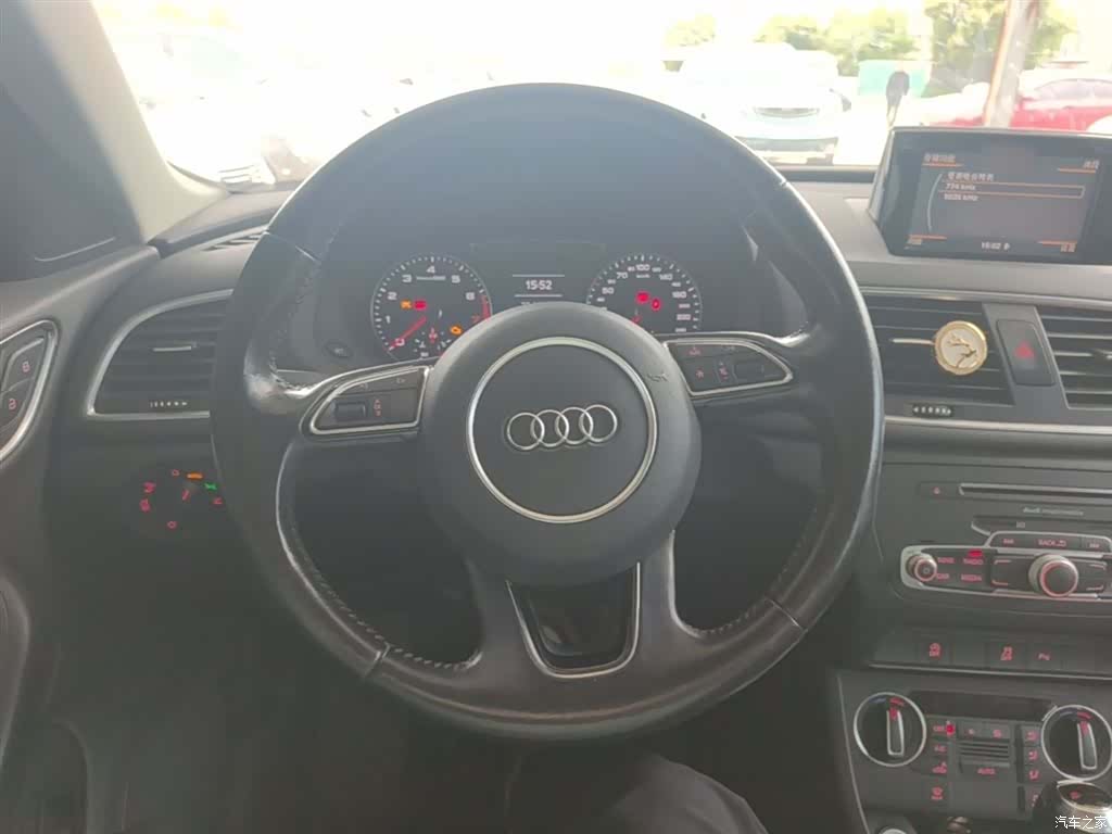Audi Q3, 2017 11