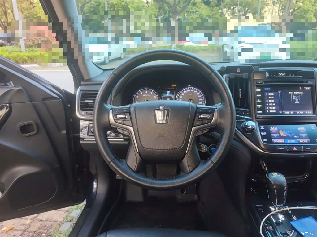 Toyota Crown, 2018 3