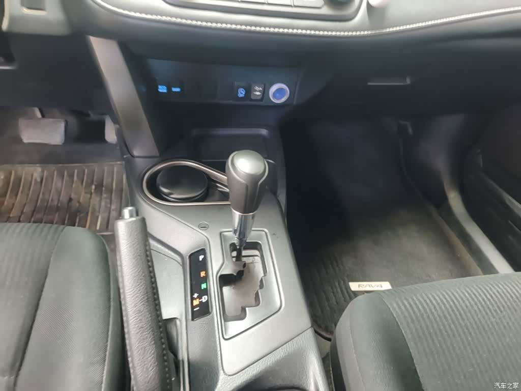 Toyota RAV4, 2018 14