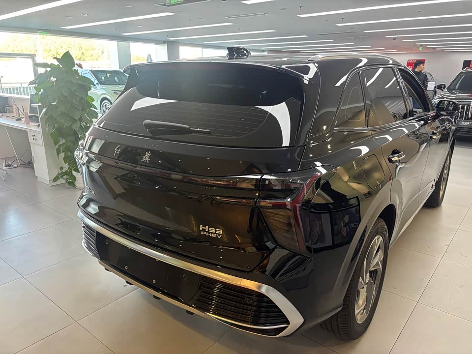 Hongqi HS3 PHEV