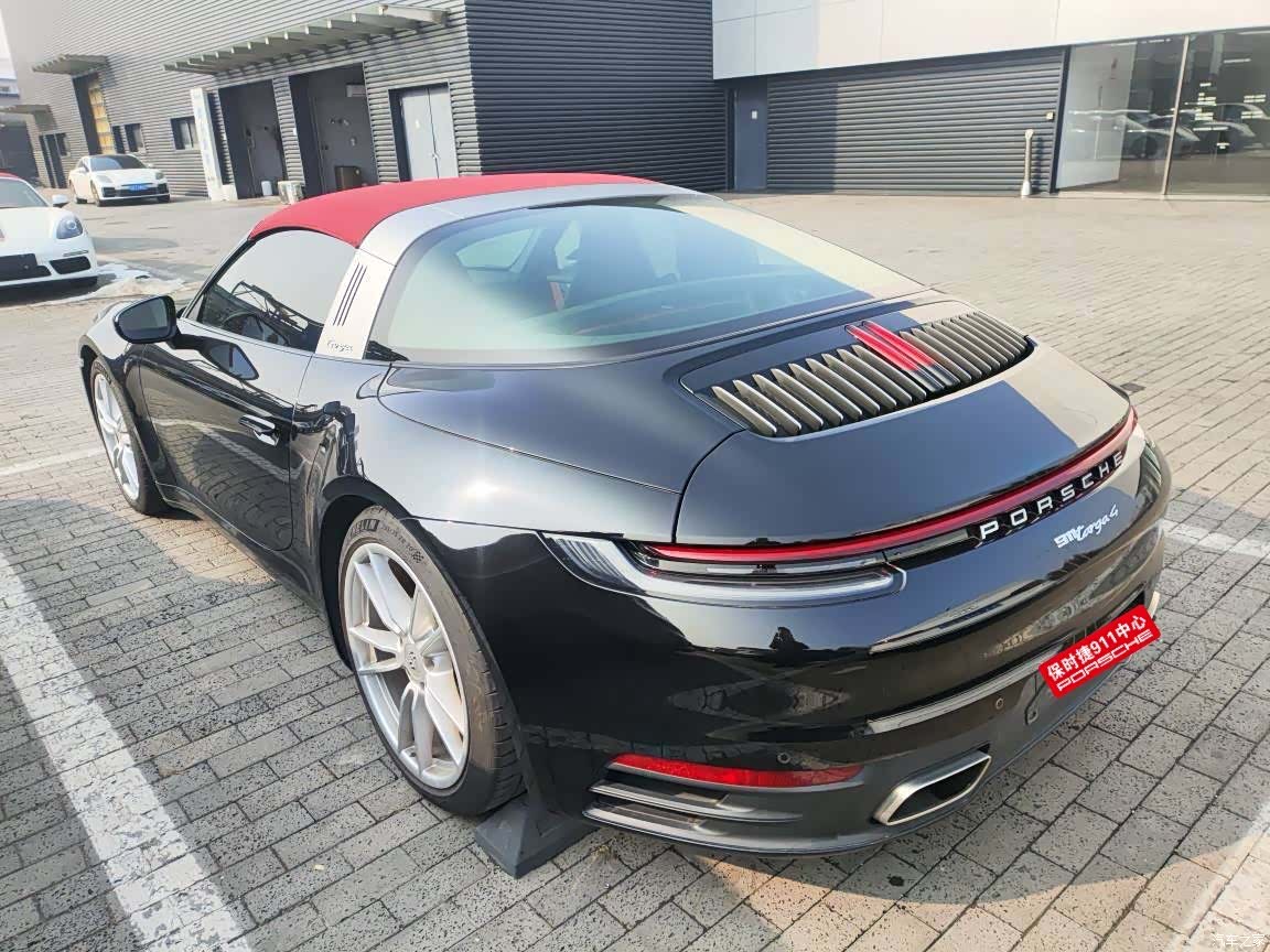 Porsche 911, 2022 4