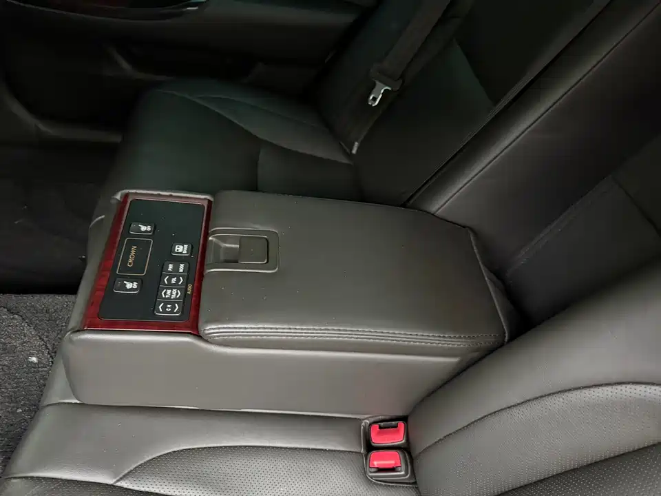 Toyota crown Toyota crown