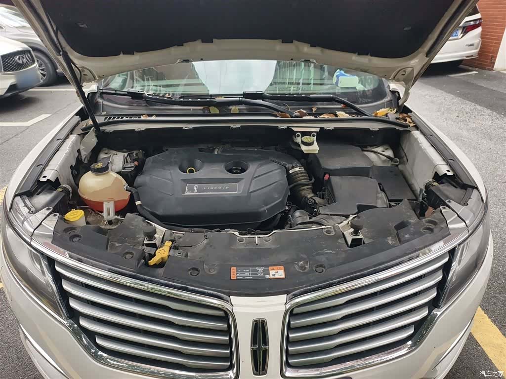 Lincoln MKC, 2018 11