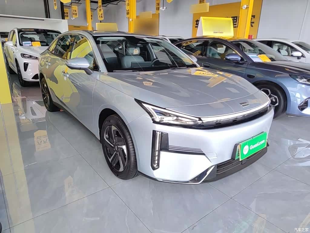 Geely Galaxy L6, 2025 4