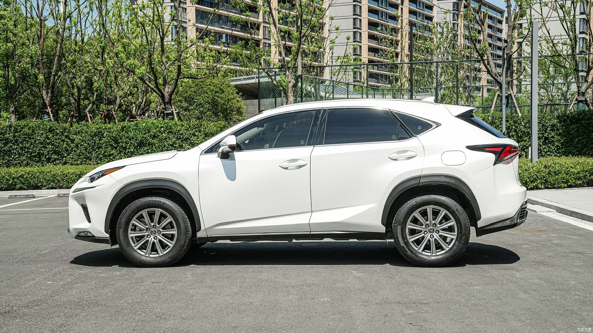 Lexus NX, 2019 7