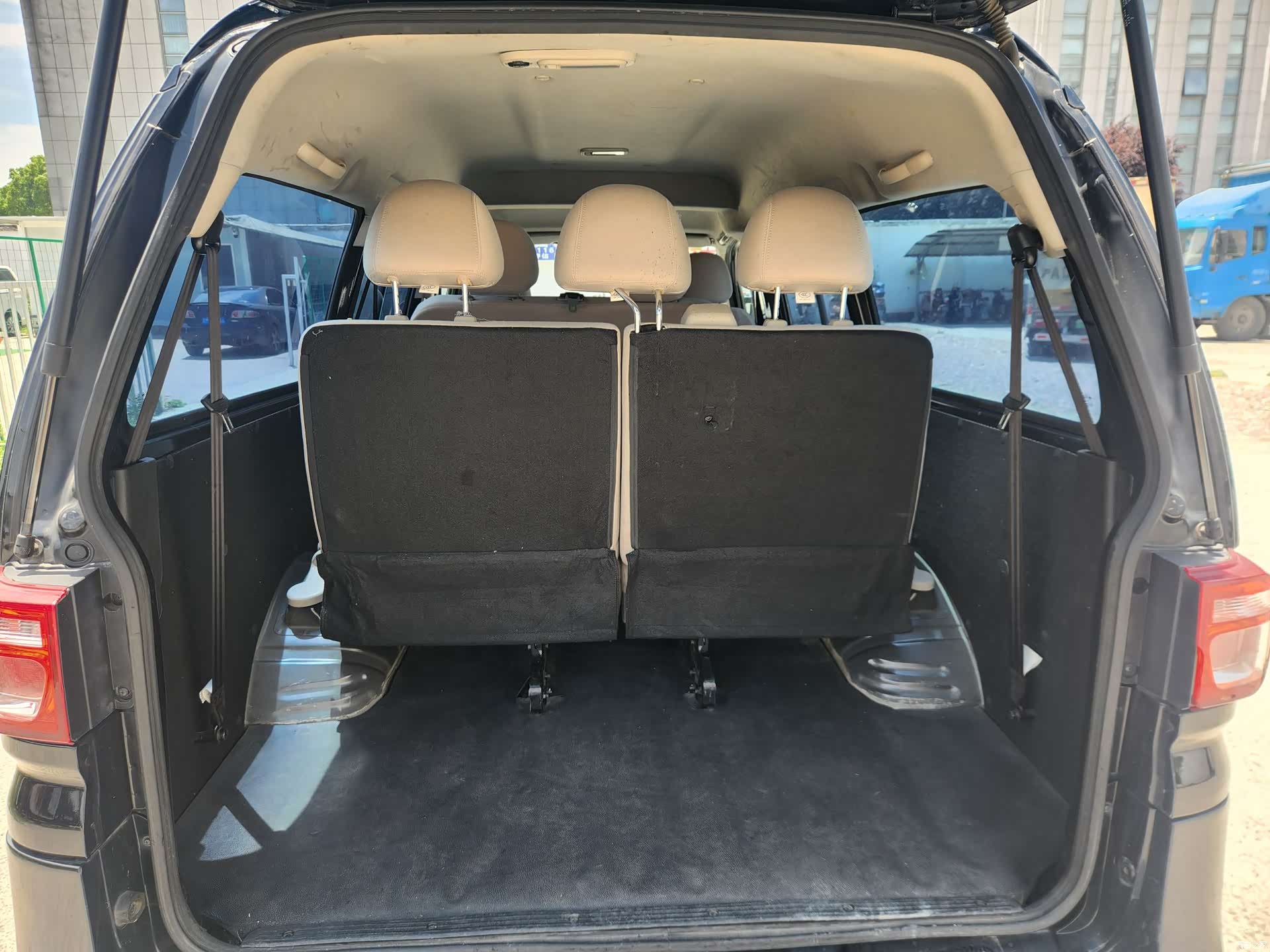DongFeng M5, 2022 15