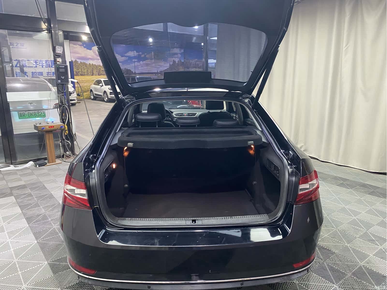 Skoda Superb, 2019 18