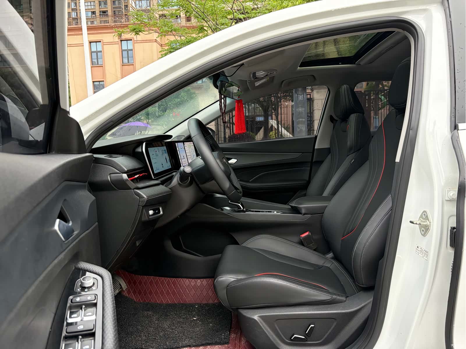Geely Binray, 2023 6