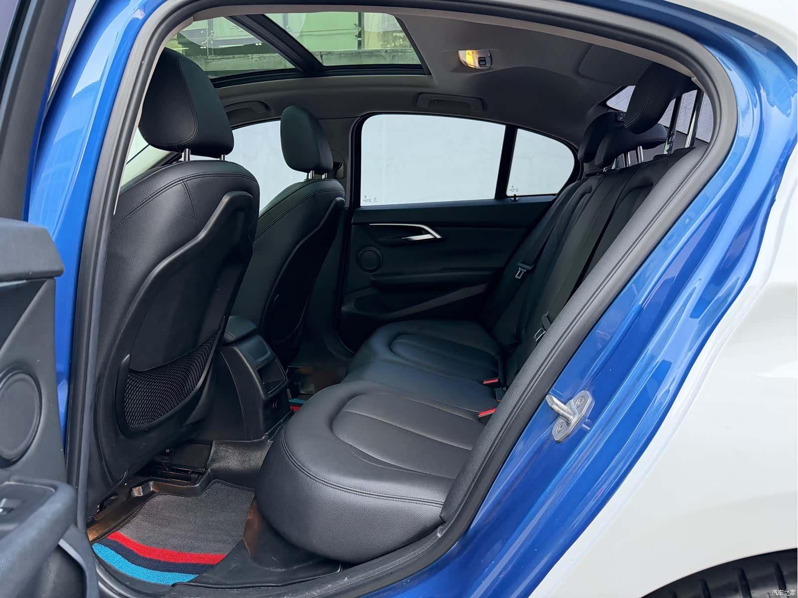 BMW 1 Series, 2017 все фото