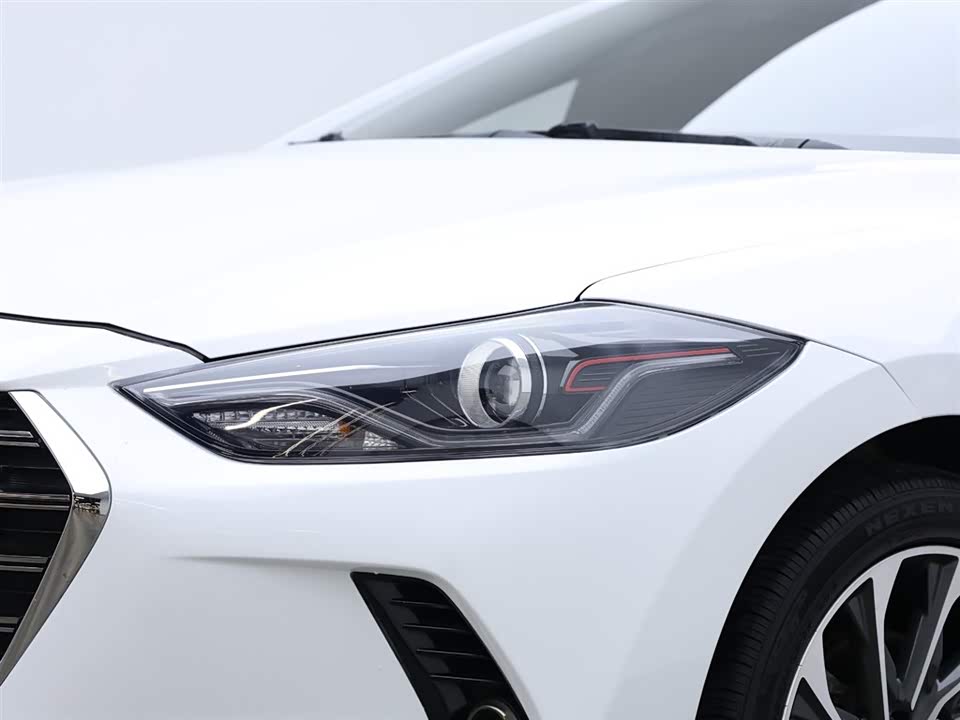 Hyundai Lead