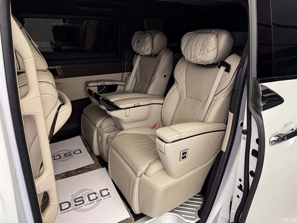 Toyota Alphard, 2024 8