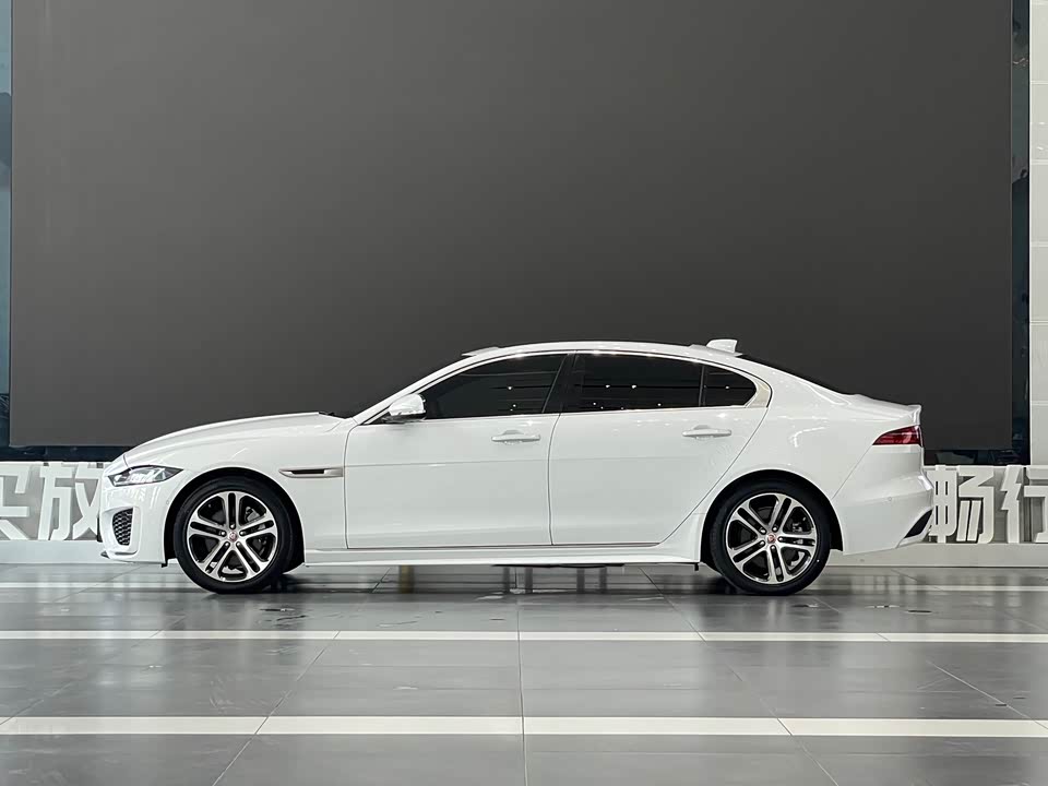 Jaguar XEL Jaguar XEL