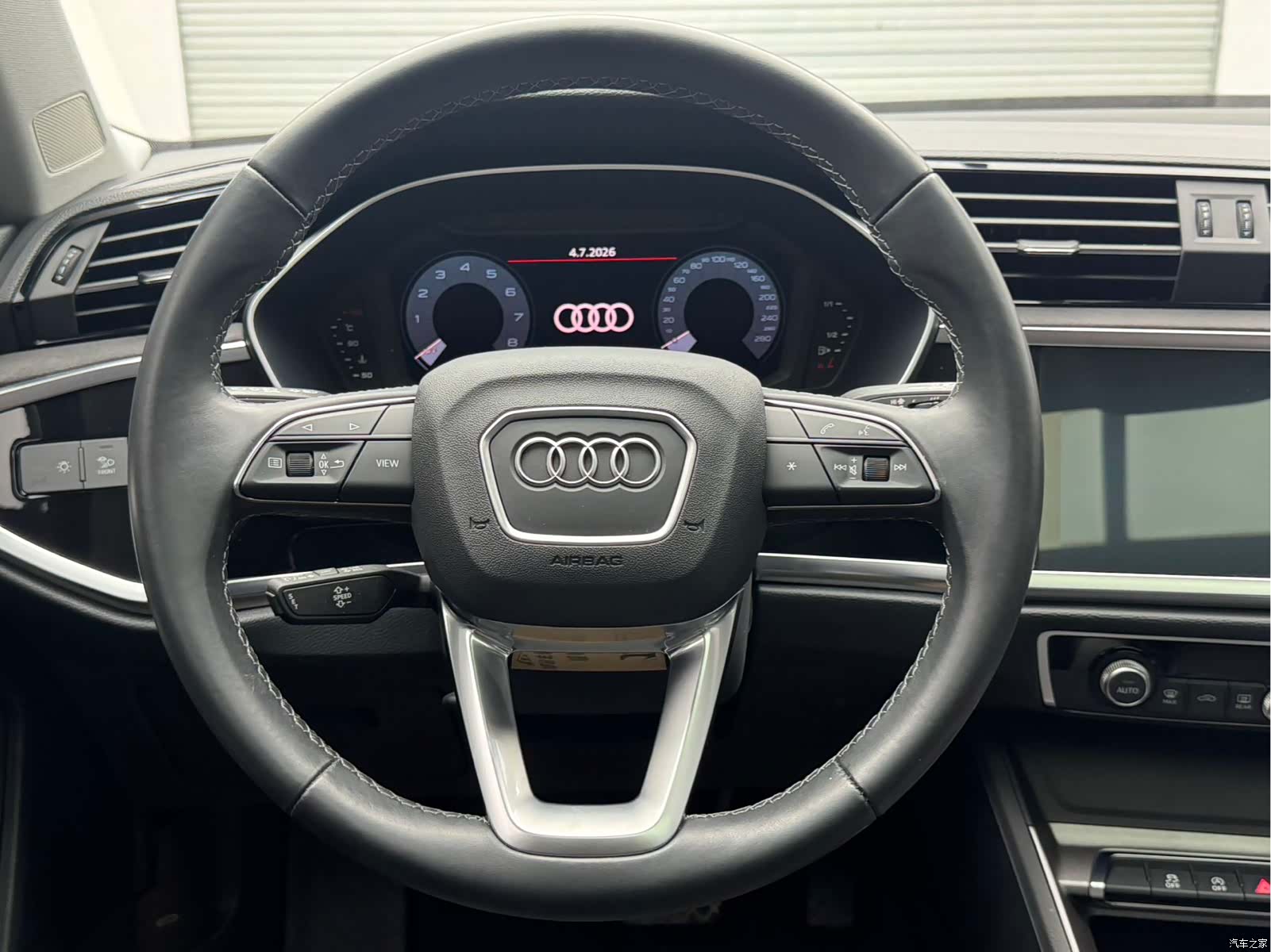 Audi Q3, 2022 13