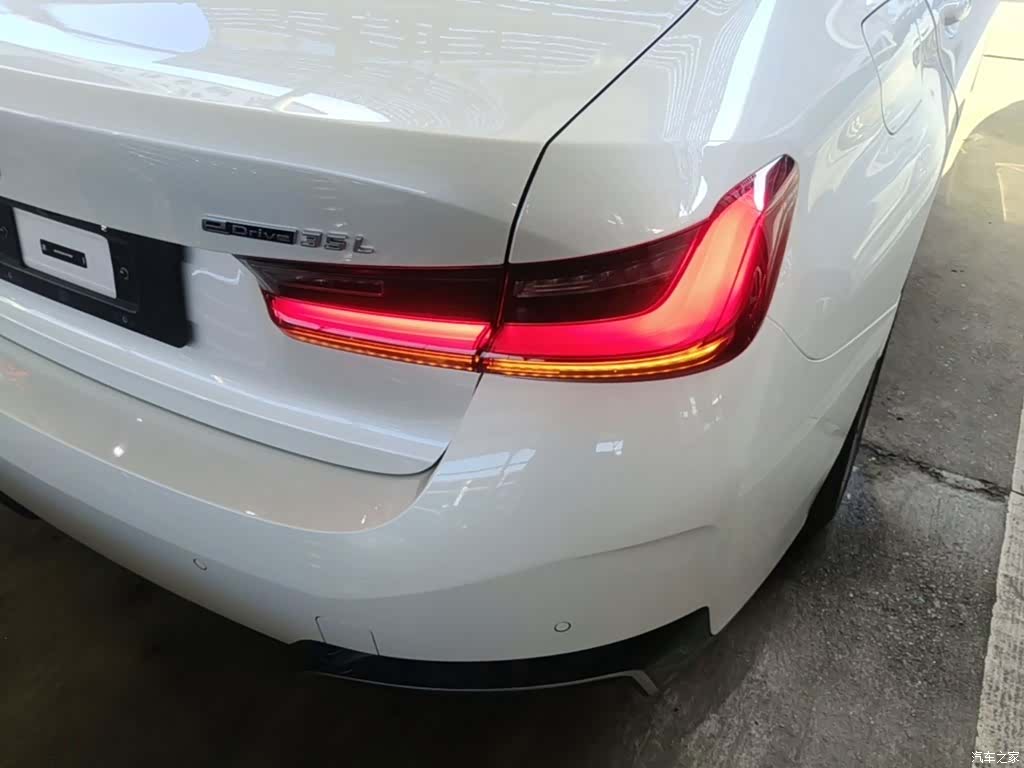 BMW i3, 2024 8