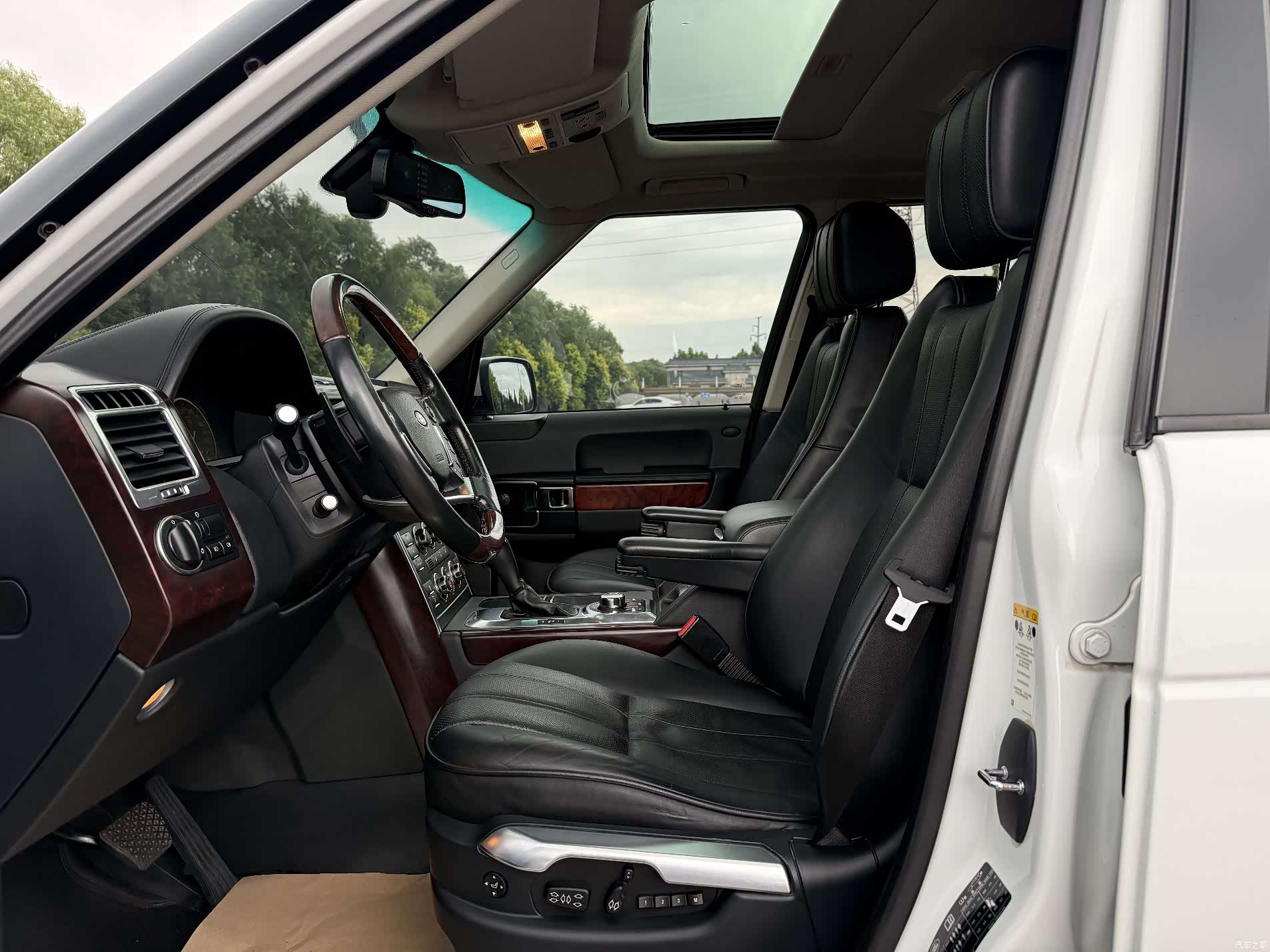 Land Rover Range Rover, 2012 9