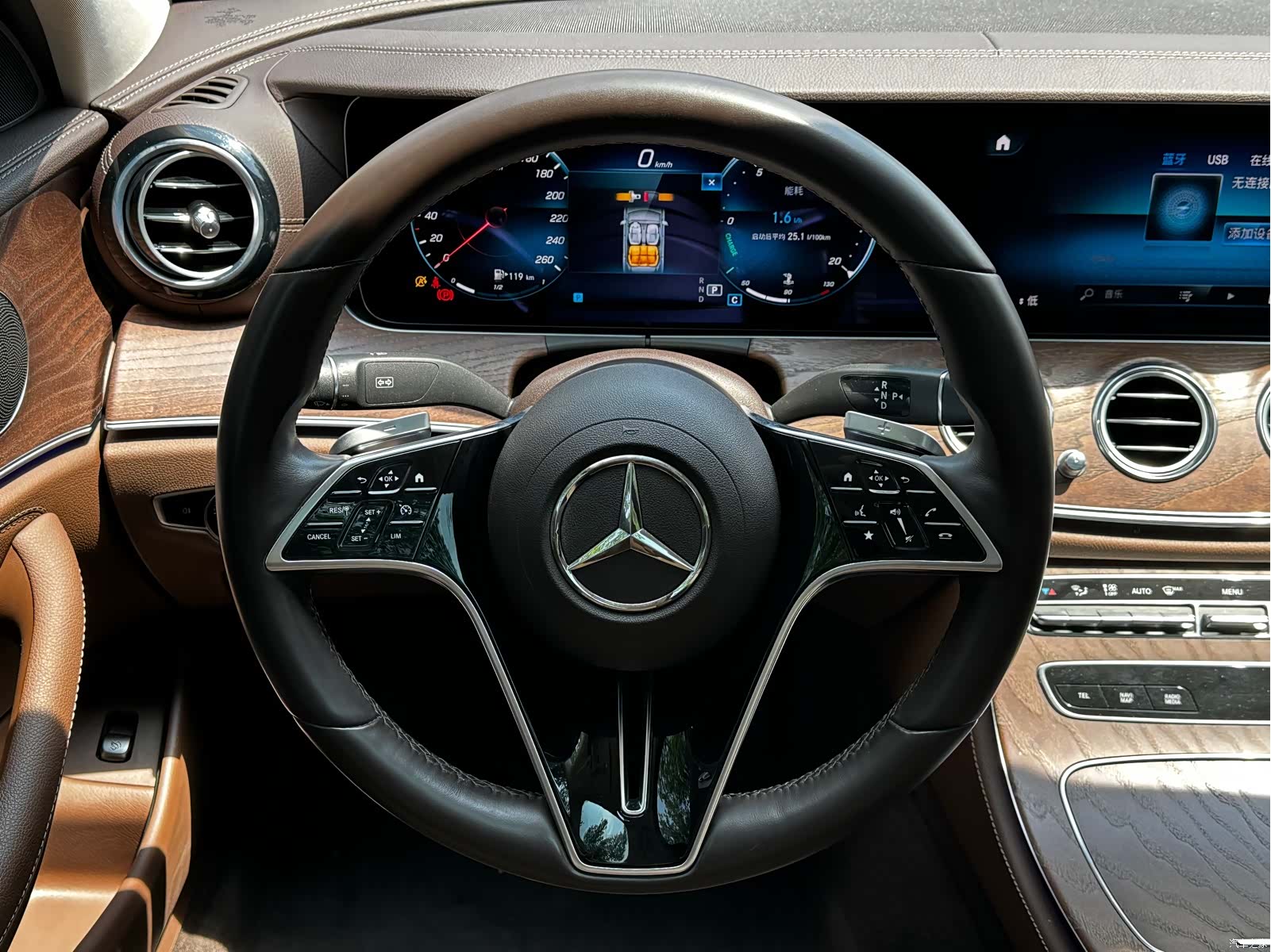 Mercedes-Benz E-Class, 2021 15