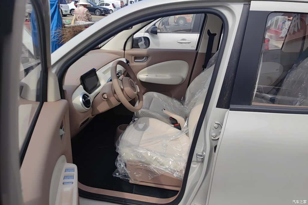 Wuling MINIEV, 2026 9