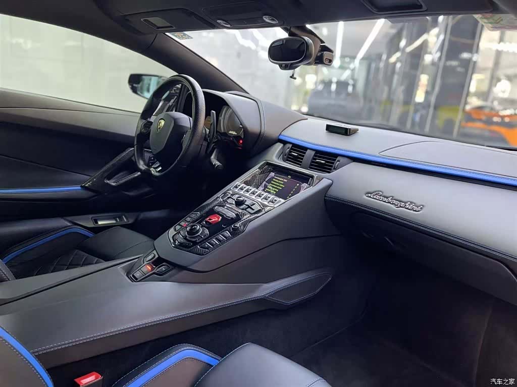 Lamborghini Aventador, 2018 все фото