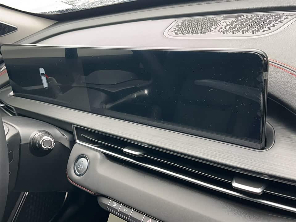 Exeed Chasing the wind