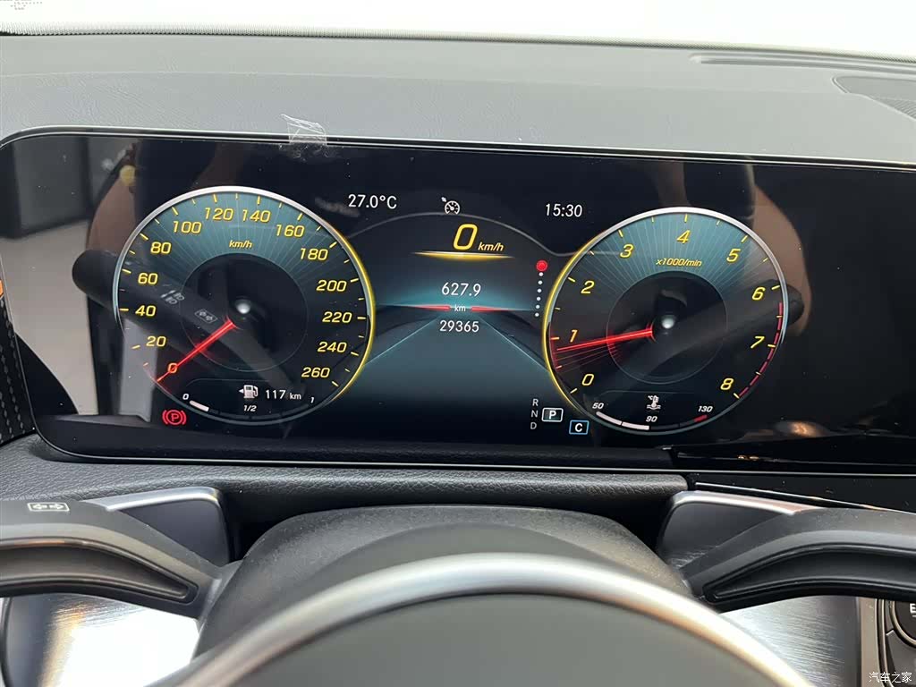 Mercedes-Benz GLB, 2021 12