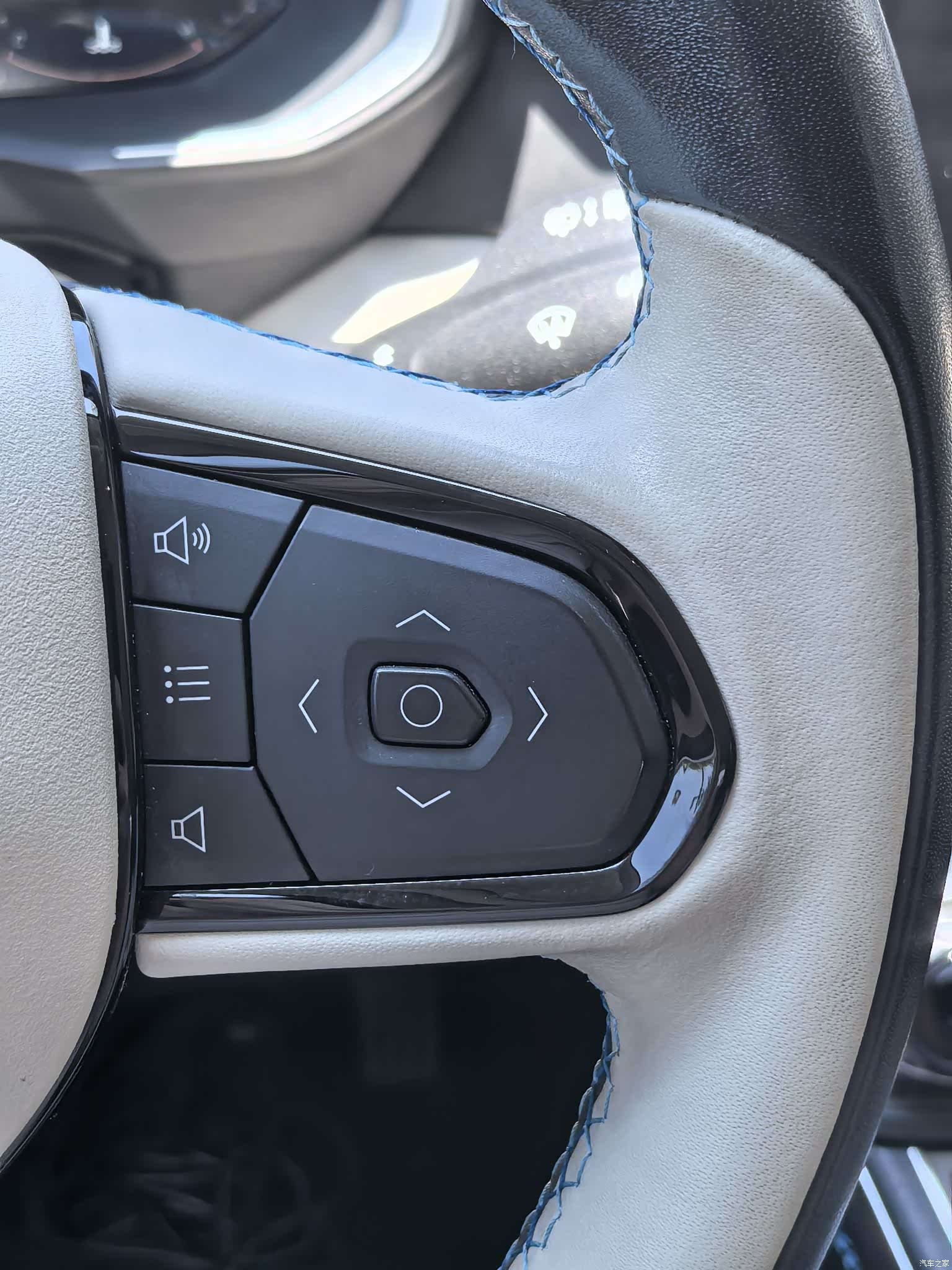 Lynk & Co 01, 2022 18