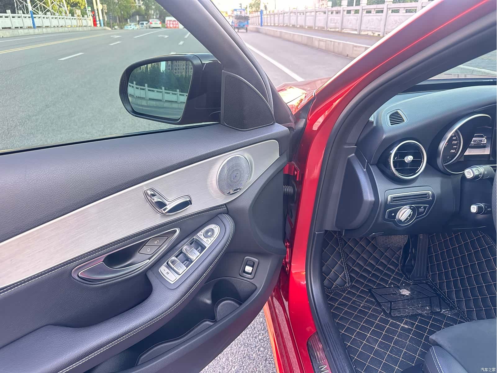 Mercedes-Benz C-Class, 2018 10