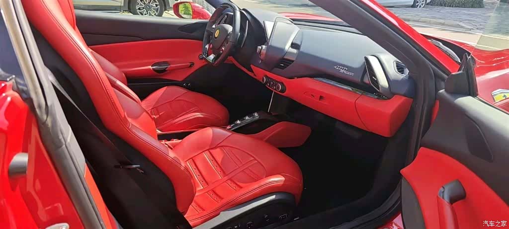 Ferrari 488, 2019 8