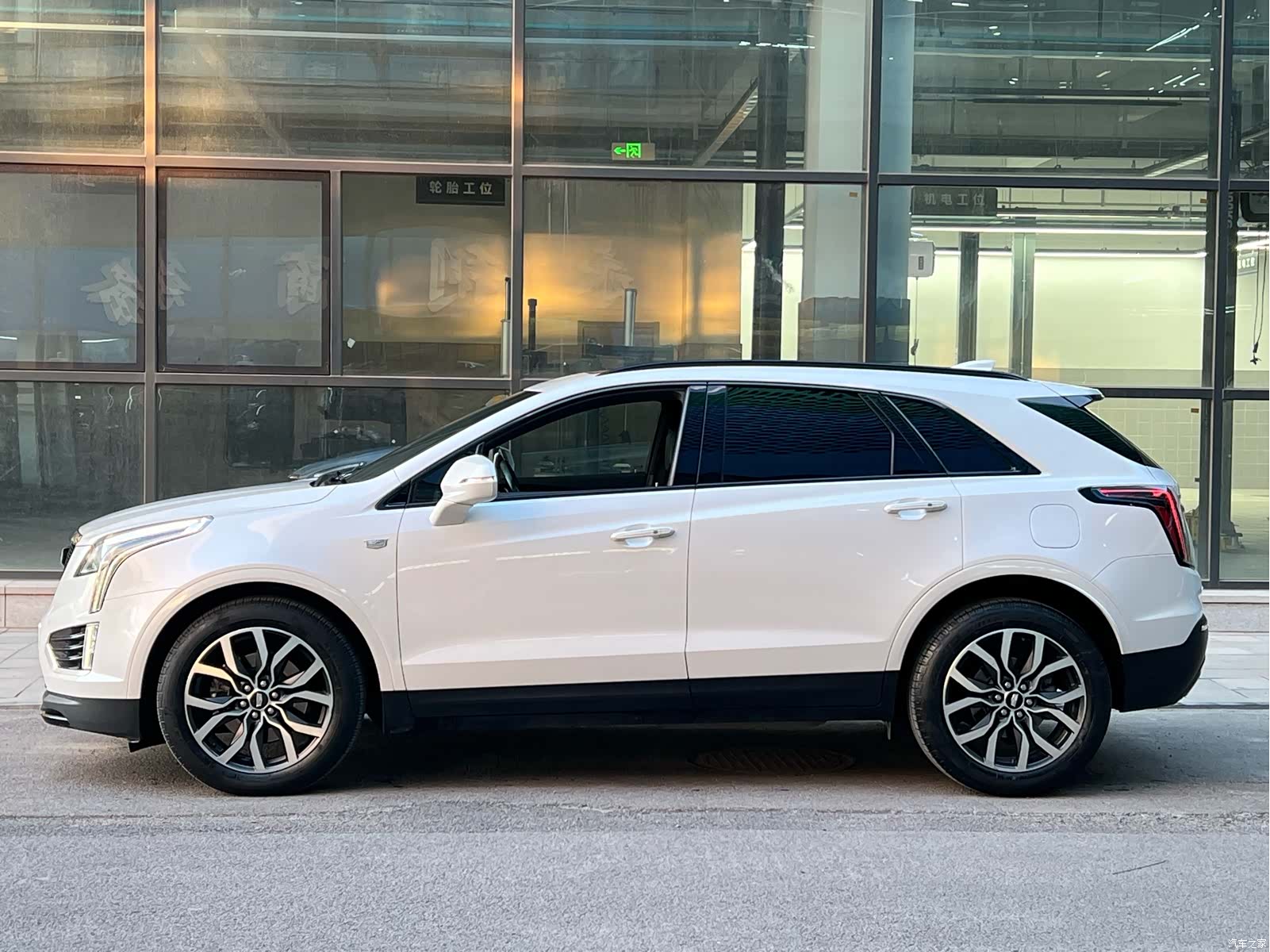 Cadillac XT5, 2023 3