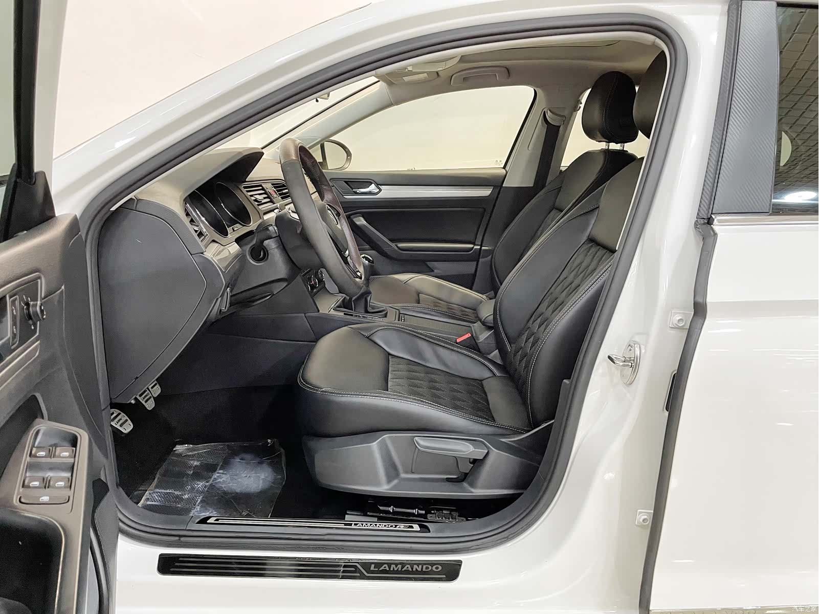 Volkswagen Lamando, 2017 15